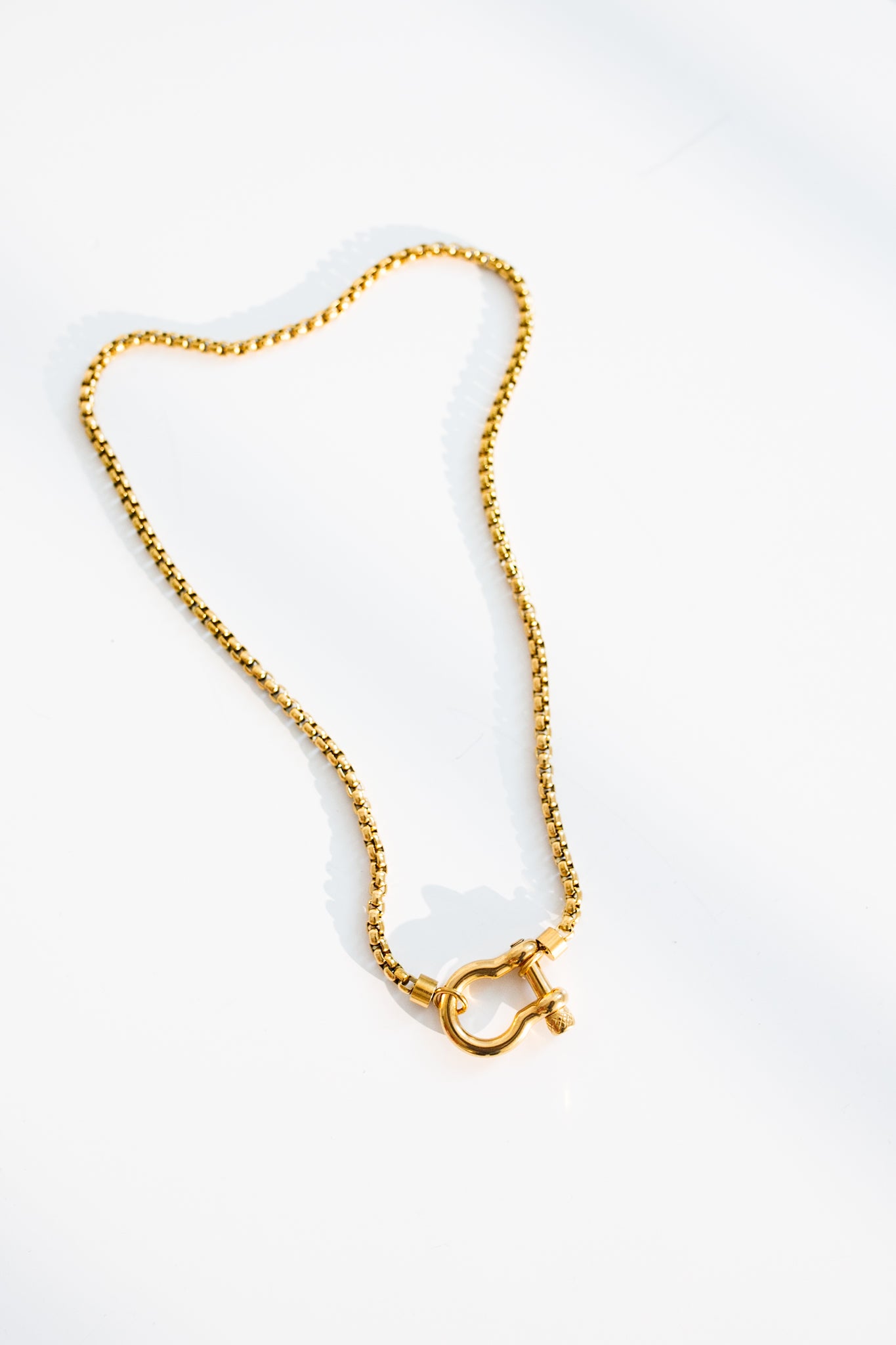 Horsebit Necklace - Gold