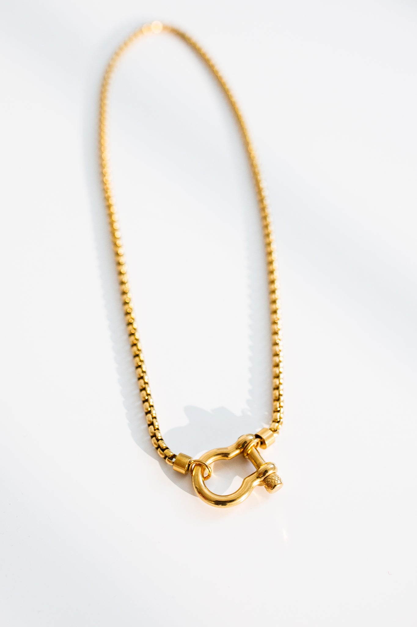 Horsebit Necklace - Gold