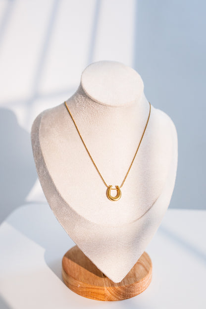 Horseshoe Necklace